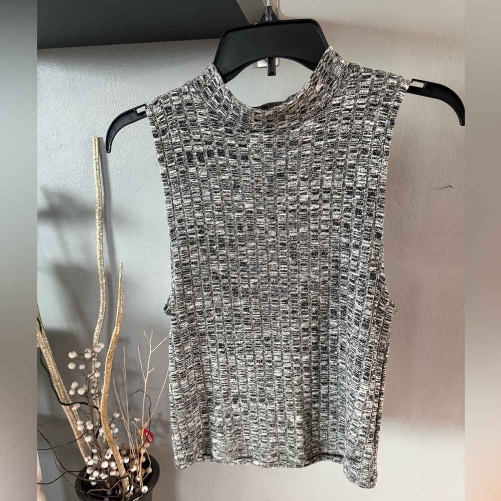American Eagle Outfitters Black and White Tank Top